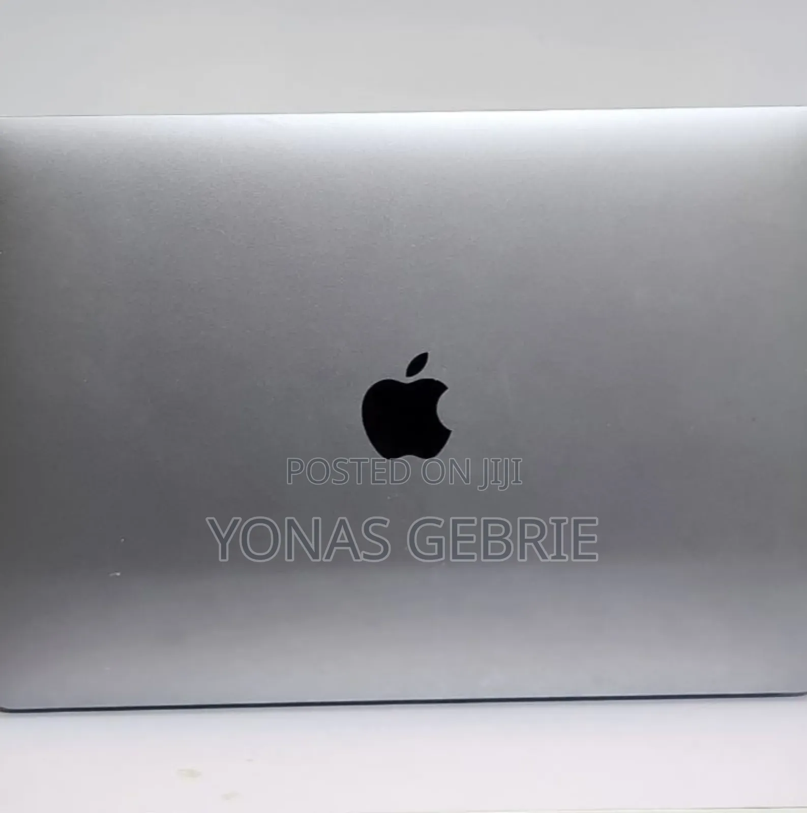 New Laptop Apple MacBook 8GB Intel Core i5 SSD 256GB