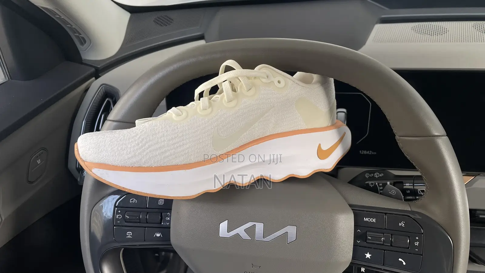 Nike Motive Women’S Walking Shoes