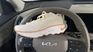 Nike Motive Women’S Walking Shoes