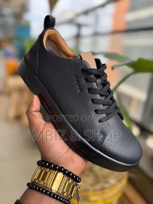 Rushine Flat Sneakers