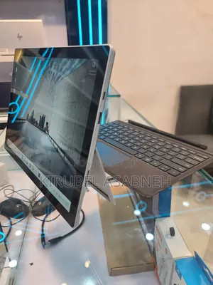 New Laptop Microsoft Surface Pro 7 16GB Intel Core i7 SSD 256GB