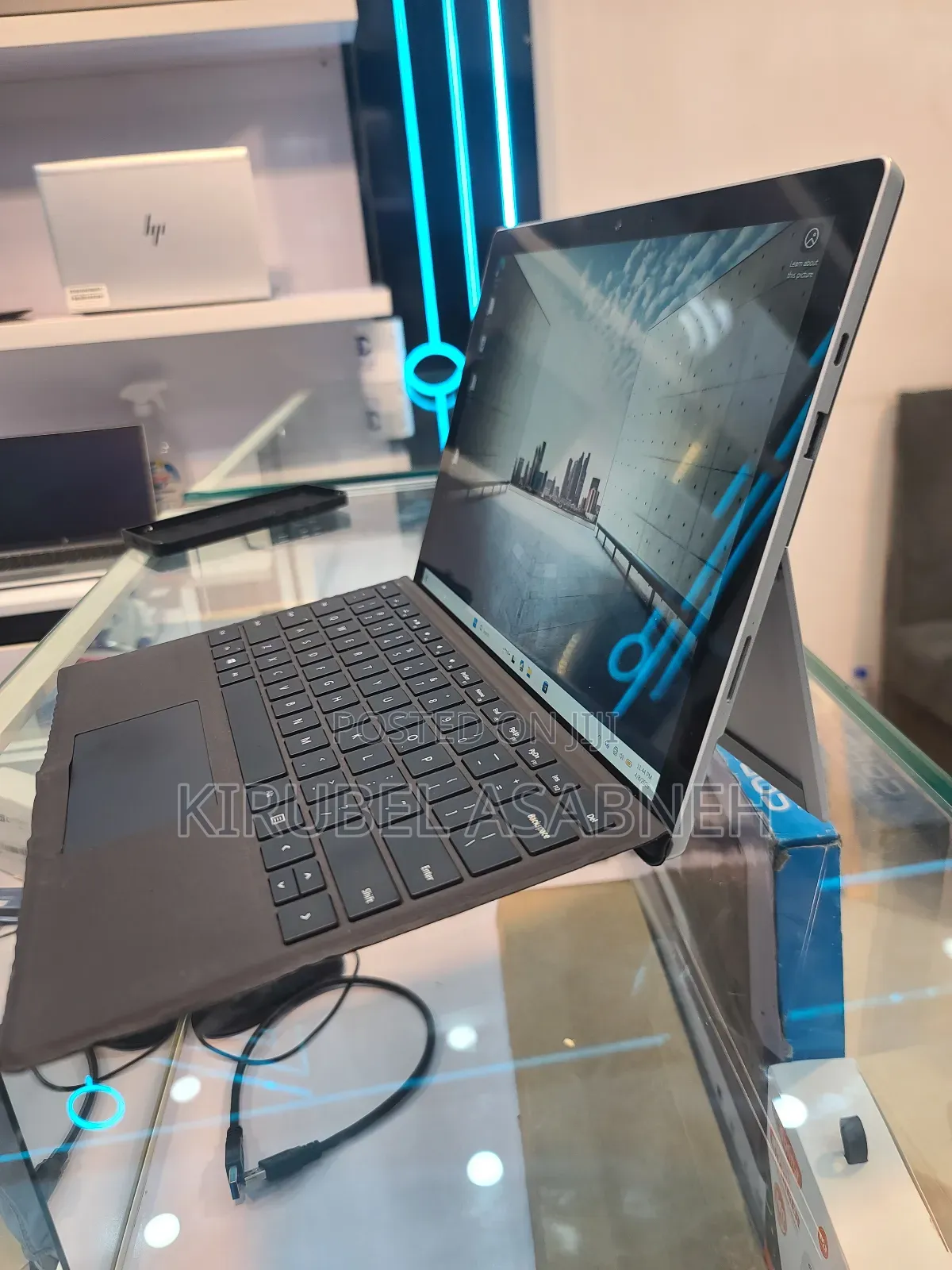 New Laptop Microsoft Surface Pro 7 16GB Intel Core i7 SSD 256GB