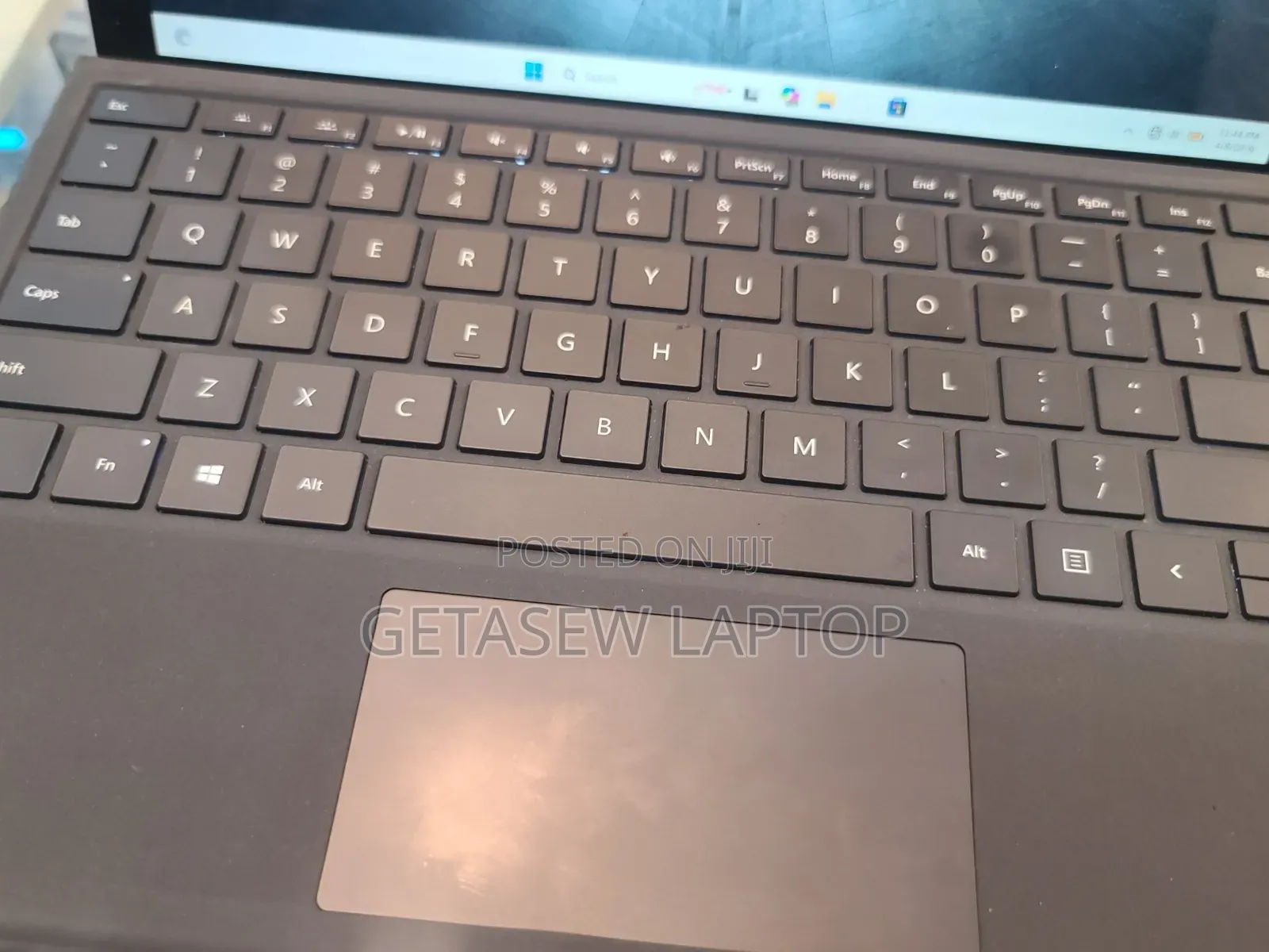 New Laptop Microsoft Surface Pro 7 16GB Intel Core i7 SSD 256GB