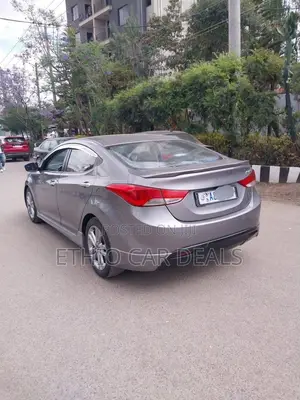 Hyundai Avante 2011 Gray