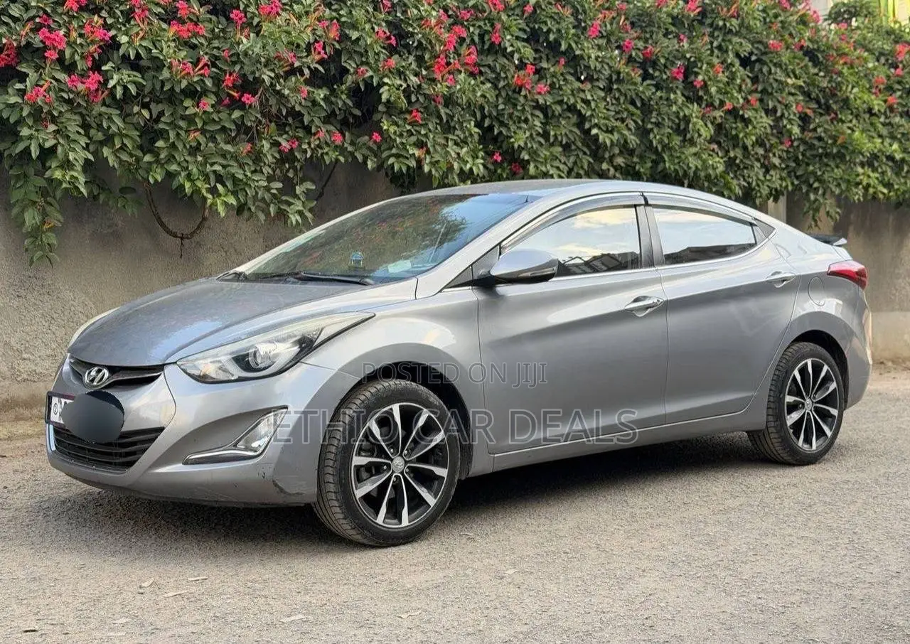 Hyundai Avante 2015 Gray