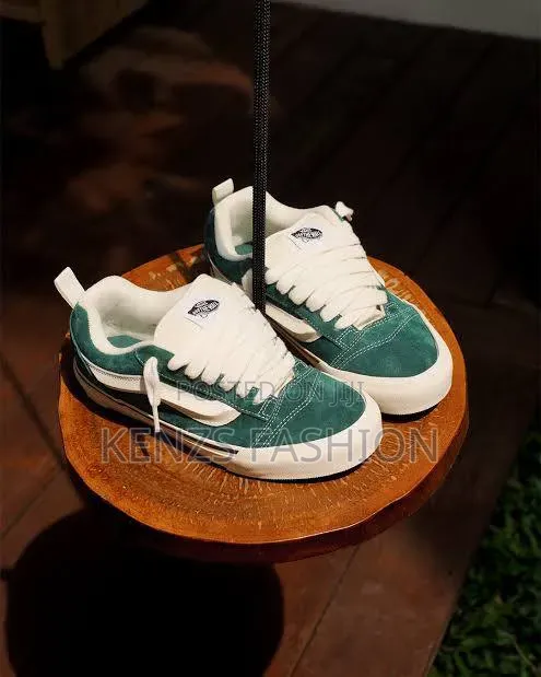 New Arrival- Original Vans Kun School