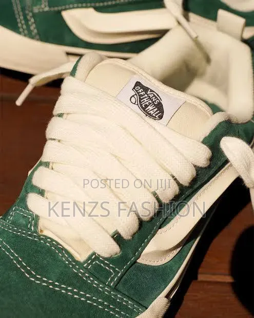 New Arrival- Original Vans Kun School