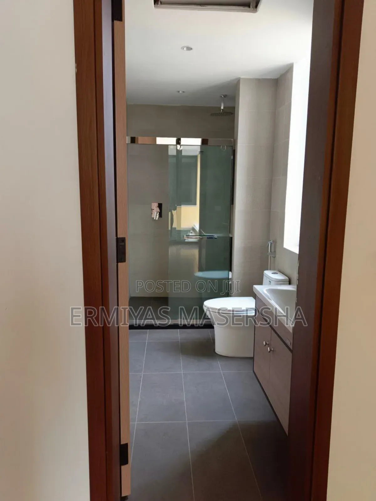 Furnished 3bdrm Apartment in Bole for sale