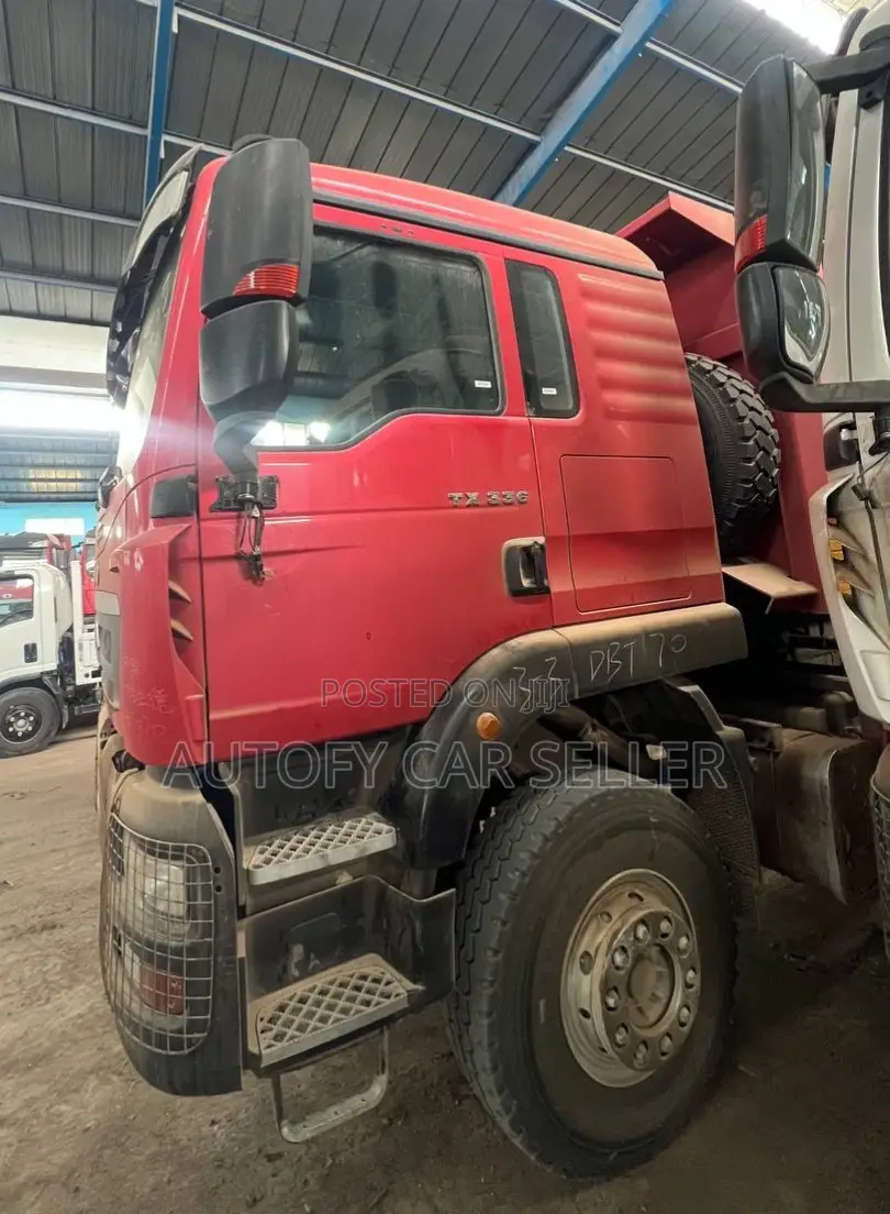 Sino Dump Truck by Cash (ሸራ በሌለው)