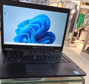 New Laptop Dell Latitude 5540 8GB Intel Core i5 SSD 256GB