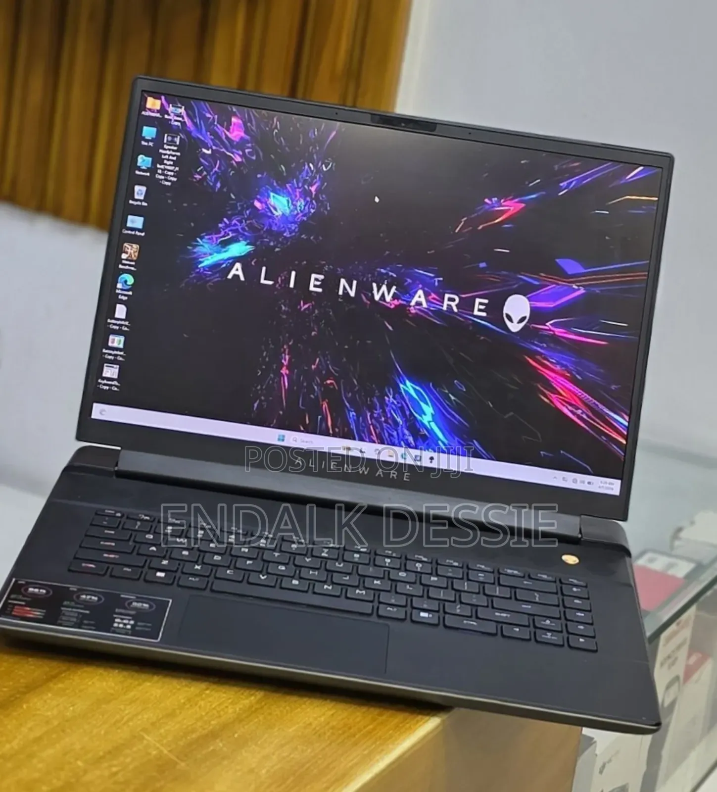 New Laptop Alienware X16 r1 16GB Intel Core i9 SSD 1T