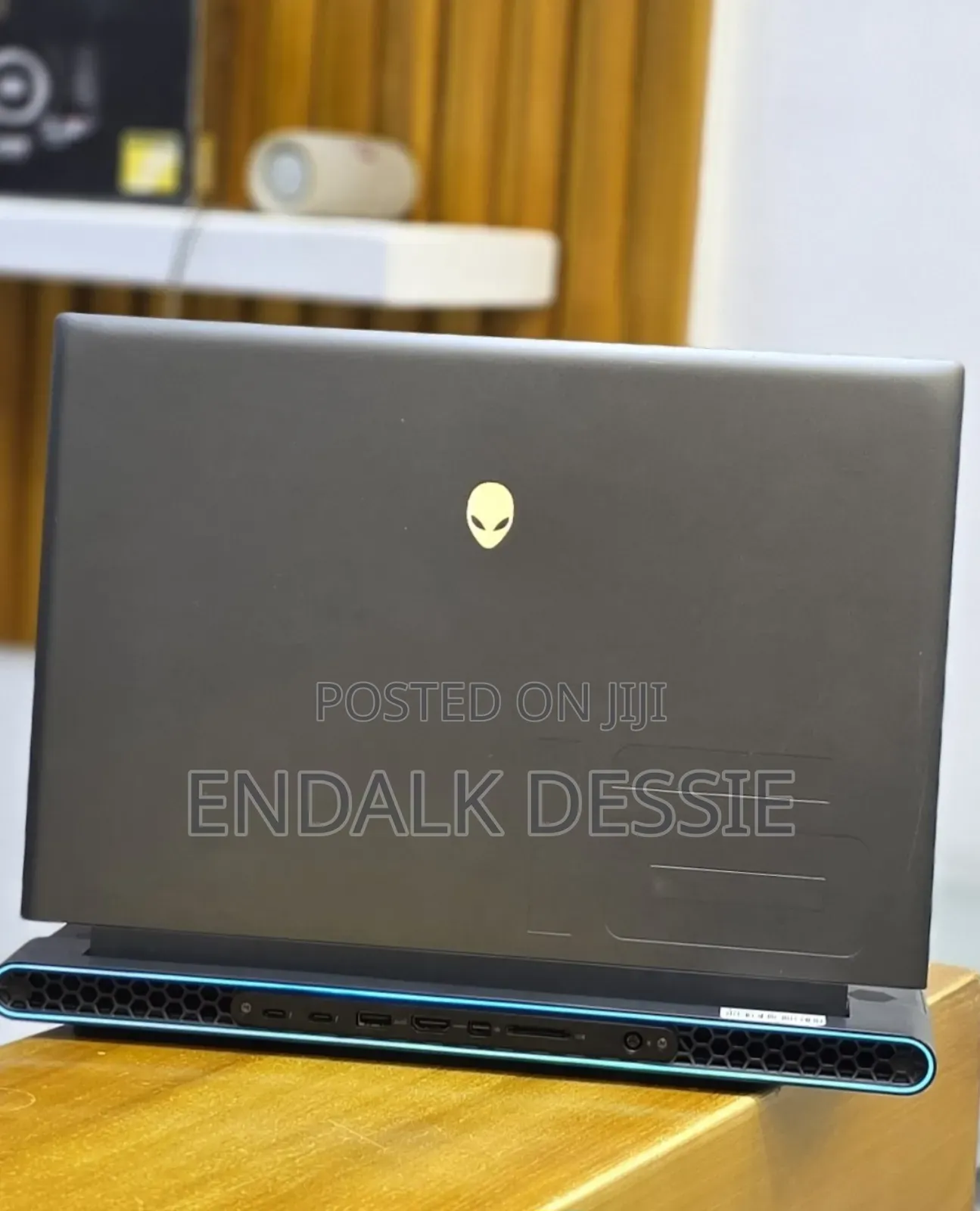 New Laptop Alienware X16 r1 16GB Intel Core i9 SSD 1T