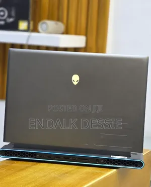 New Laptop Alienware X16 r1 16GB Intel Core i9 SSD 1T