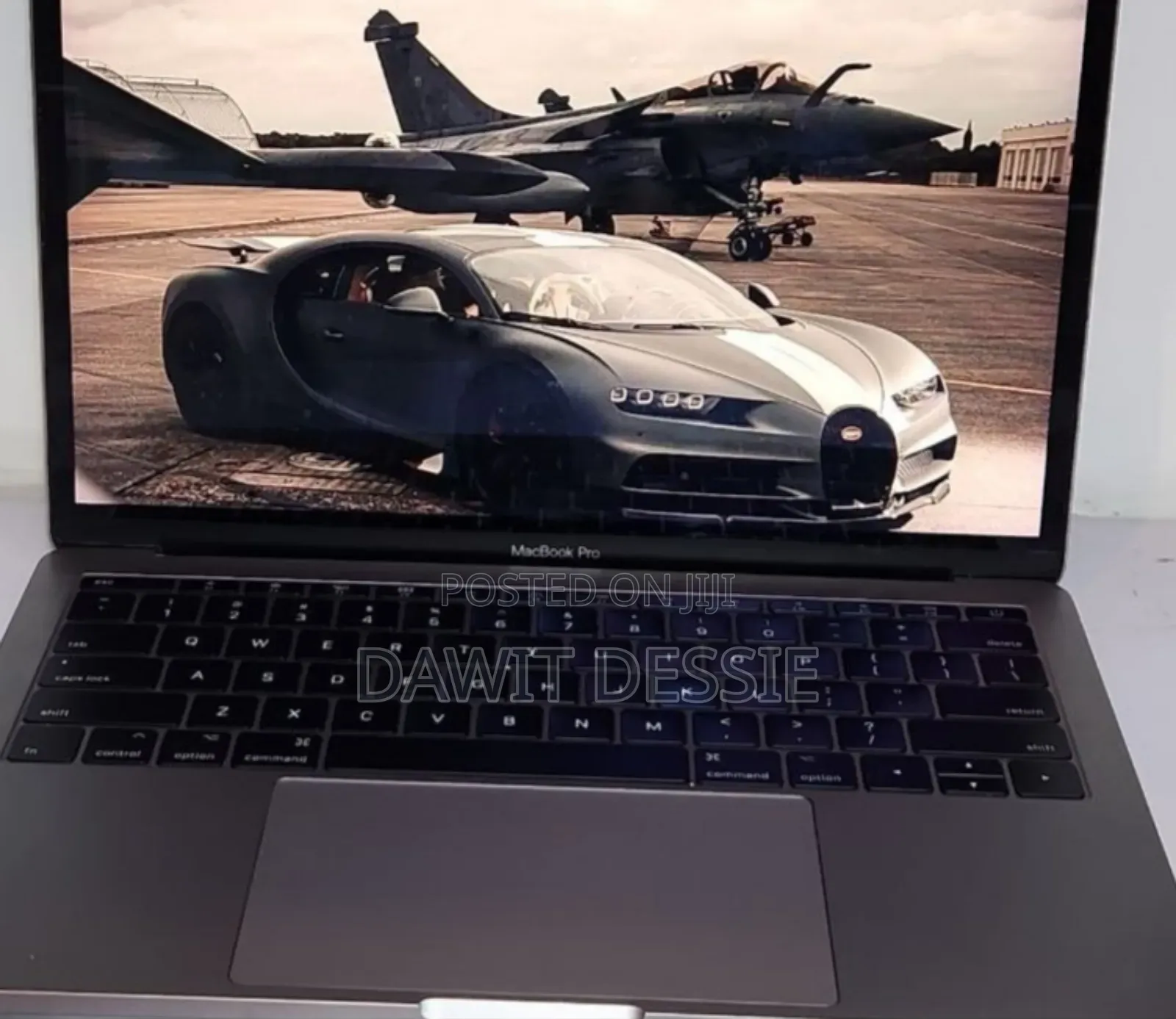 New Laptop Apple MacBook Pro 2017 8GB Intel Core i5 SSD 256GB