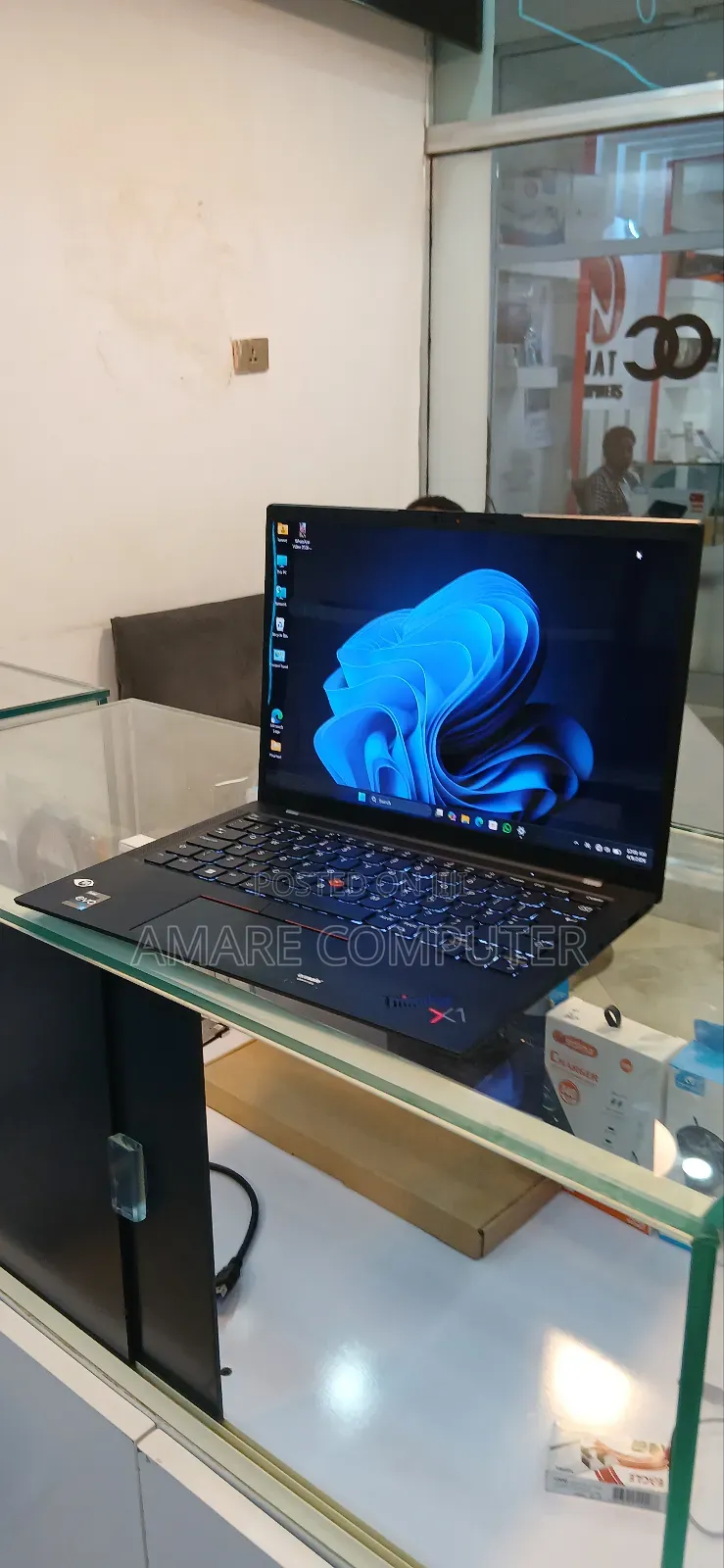 New Laptop Lenovo ThinkPad X1 Carbon 16GB Intel Core i7 SSD 512GB