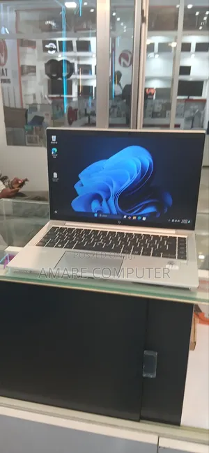 New Laptop HP EliteBook 840 G7 16GB Intel Core i5 SSD 512GB