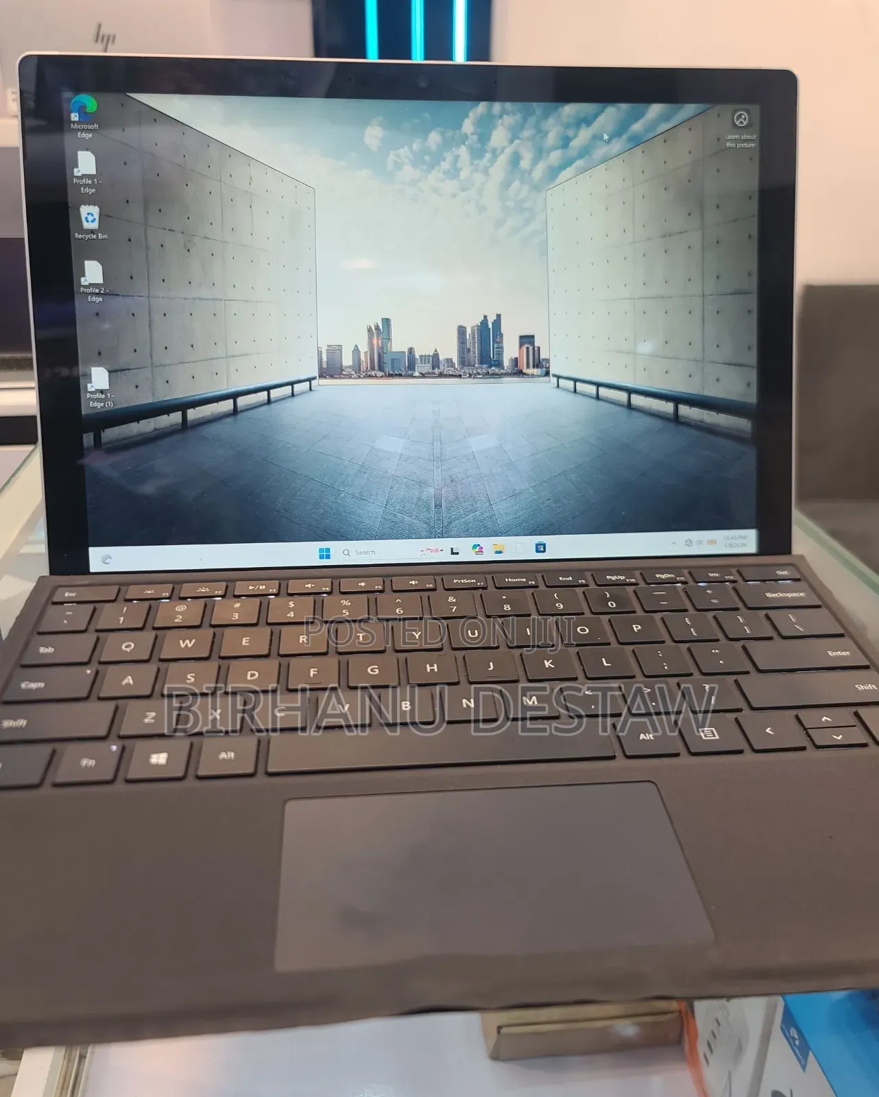 New Laptop Microsoft Surface Pro 7 16GB Intel Core i7 SSD 256GB