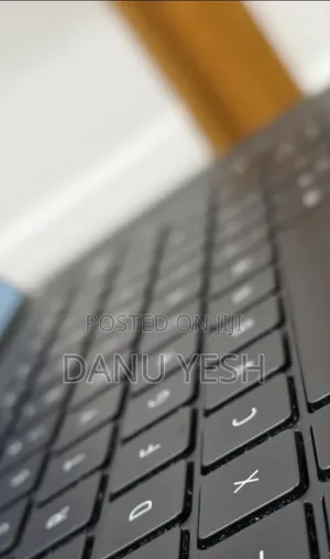 New Laptop Dell Precision 5550 16GB Intel Core i7 SSD 512GB