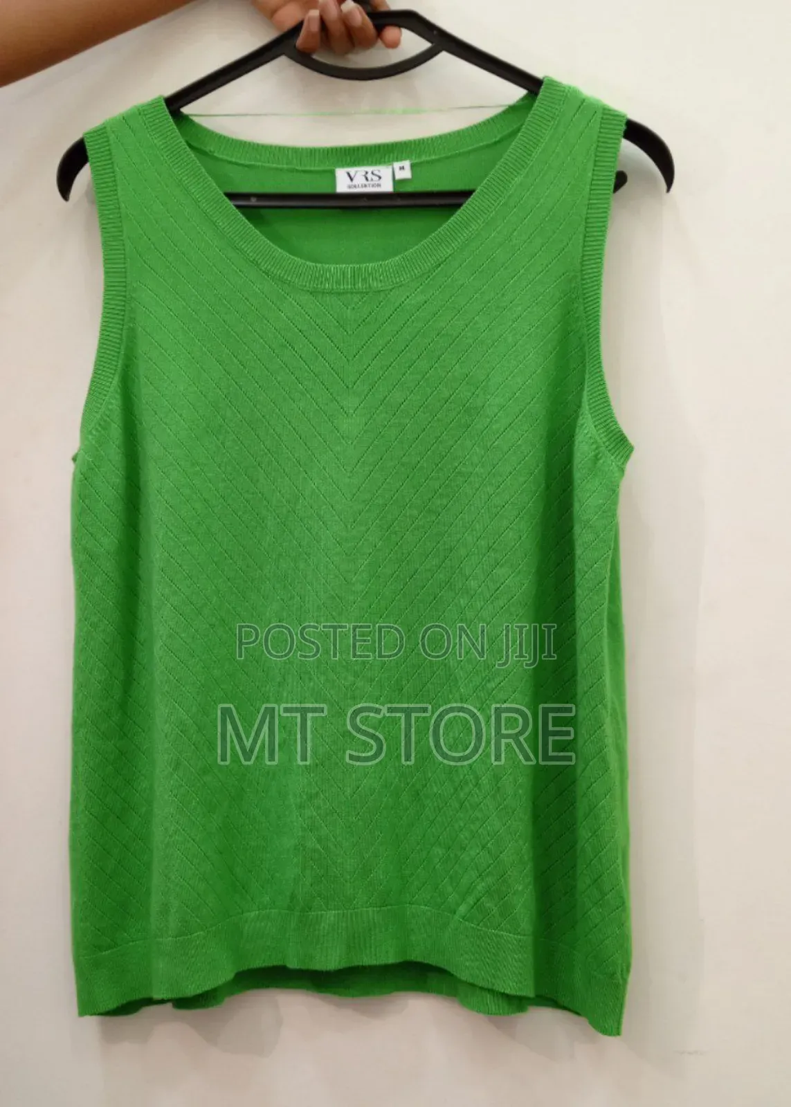 Sleeveless, Knitted Top