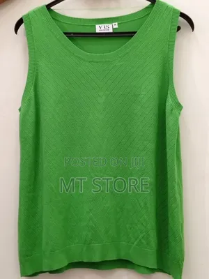 Sleeveless, Knitted Top
