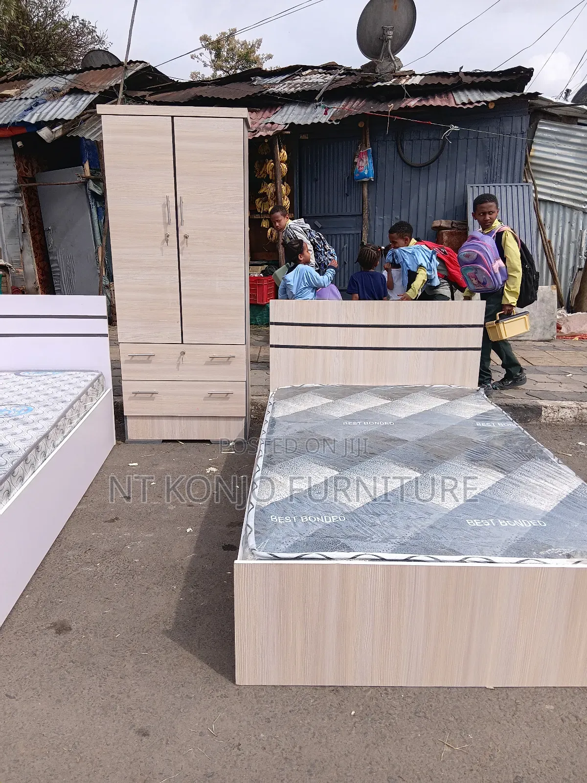1.20cm አልጋ+ፍራሽ + 80cm ቁምሳጥን
