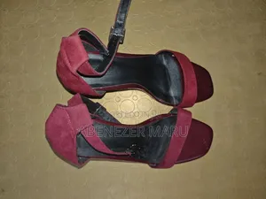 Maroon Suede Block Heel Sandals With Bow Ankle Strap – Size 37