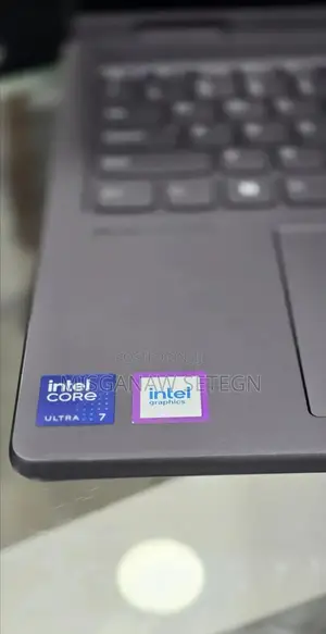 New Laptop Lenovo Yoga 7i 16GB Intel Core Ultra 7 SSD 512GB