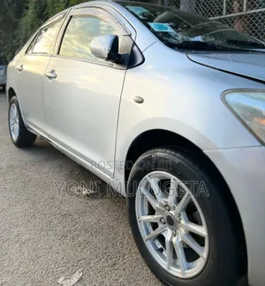 Toyota Yaris 2008 Silver