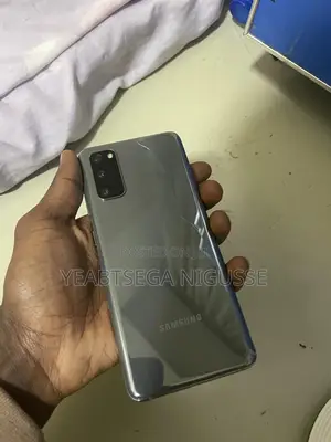 Samsung Galaxy S20 128 GB Gray