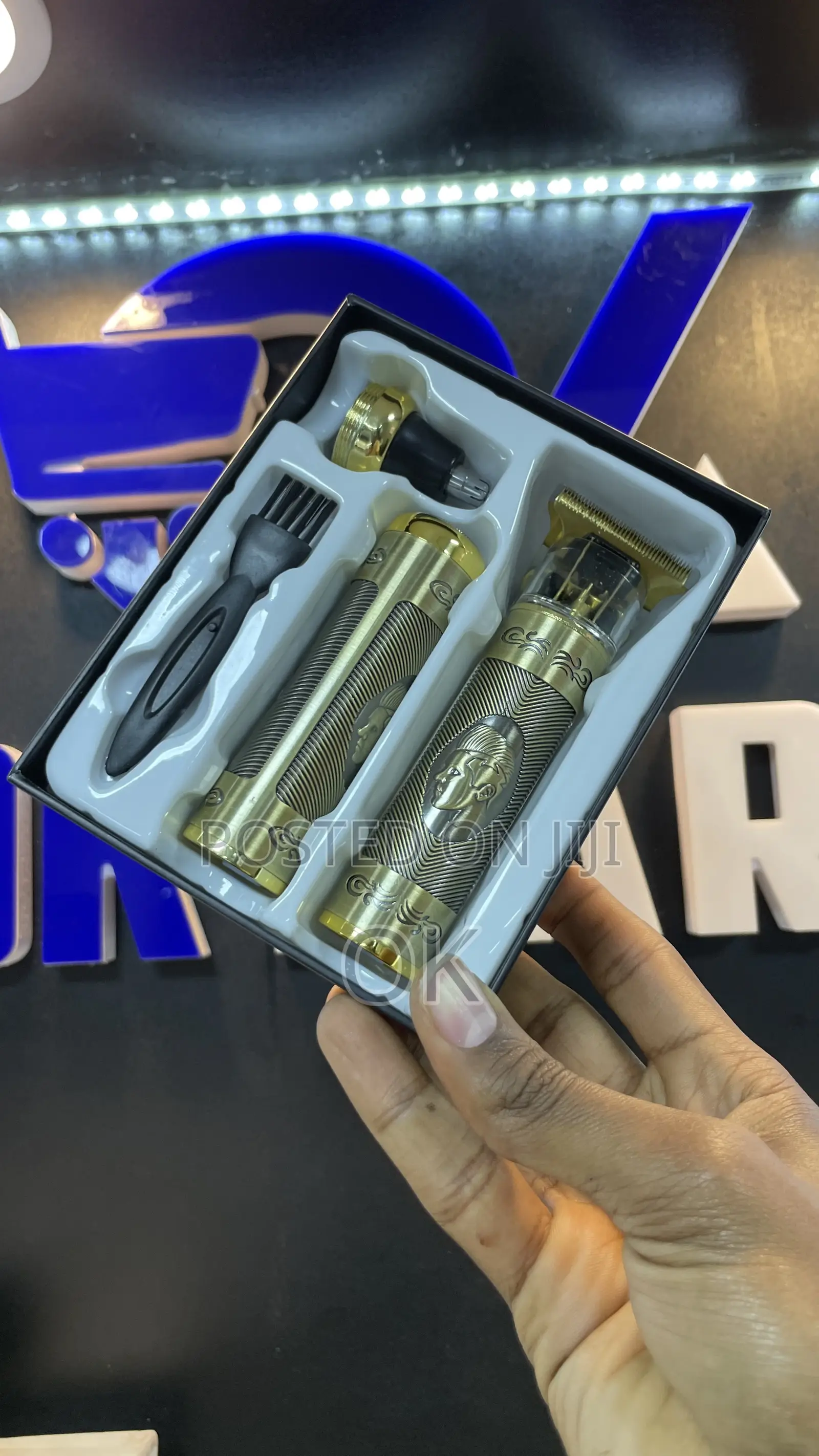 Grooming Kit