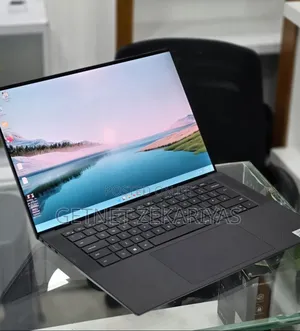 New Laptop Dell Precision 5550 16GB Intel Core i7 SSD 512GB