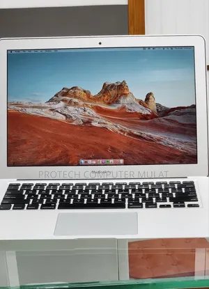 New Laptop Apple MacBook Air 2015 8GB Intel Core i5 SSD 128GB