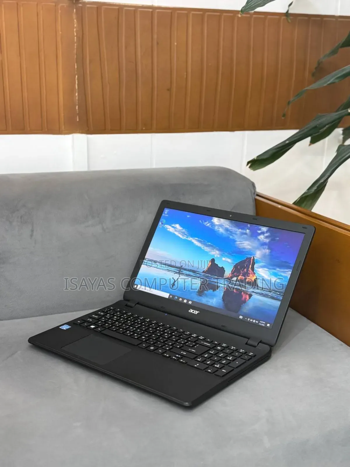 New Laptop Acer 4GB SSD 500GB