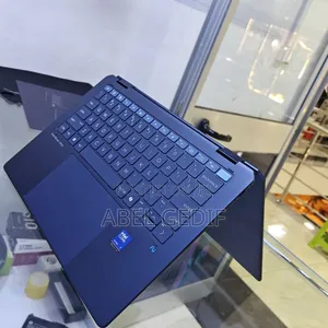 New Laptop HP OmniBook Ultra Flip 14" 16GB Intel Core Ultra 7 SSD 1T