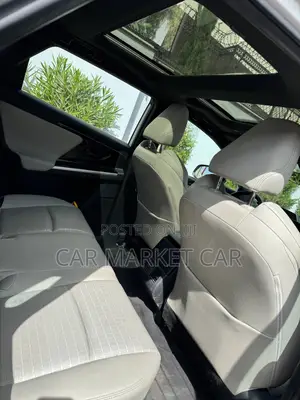 Toyota bZ4X 71.4 kWh FWD 2023 White