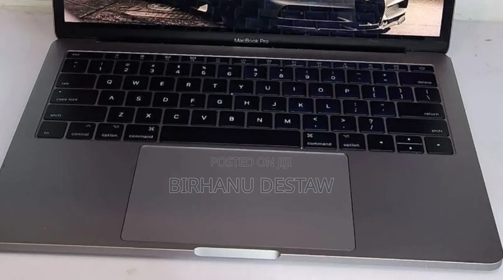 New Laptop Apple MacBook Pro 2017 8GB Intel Core i5 SSD 256GB