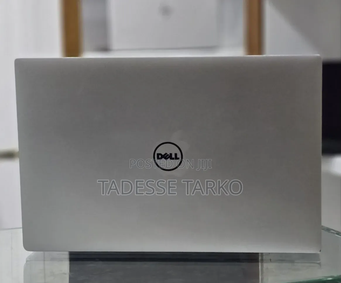 New Laptop Dell Precision 5520 16GB Intel Core i7 SSD 512GB