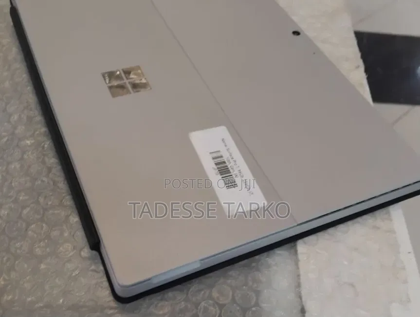 New Laptop Microsoft Surface Pro 7 16GB Intel Core i7 SSD 256GB