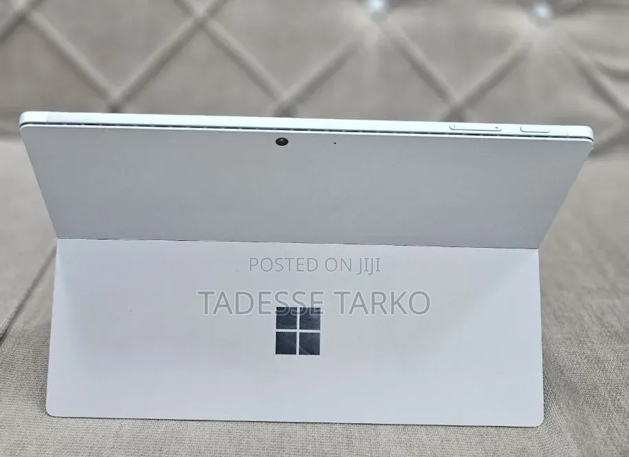 New Laptop Microsoft Surface Pro 7 16GB Intel Core i7 SSD 256GB
