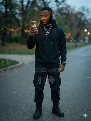 Clean Nike Hoddie Dark Black Orignal