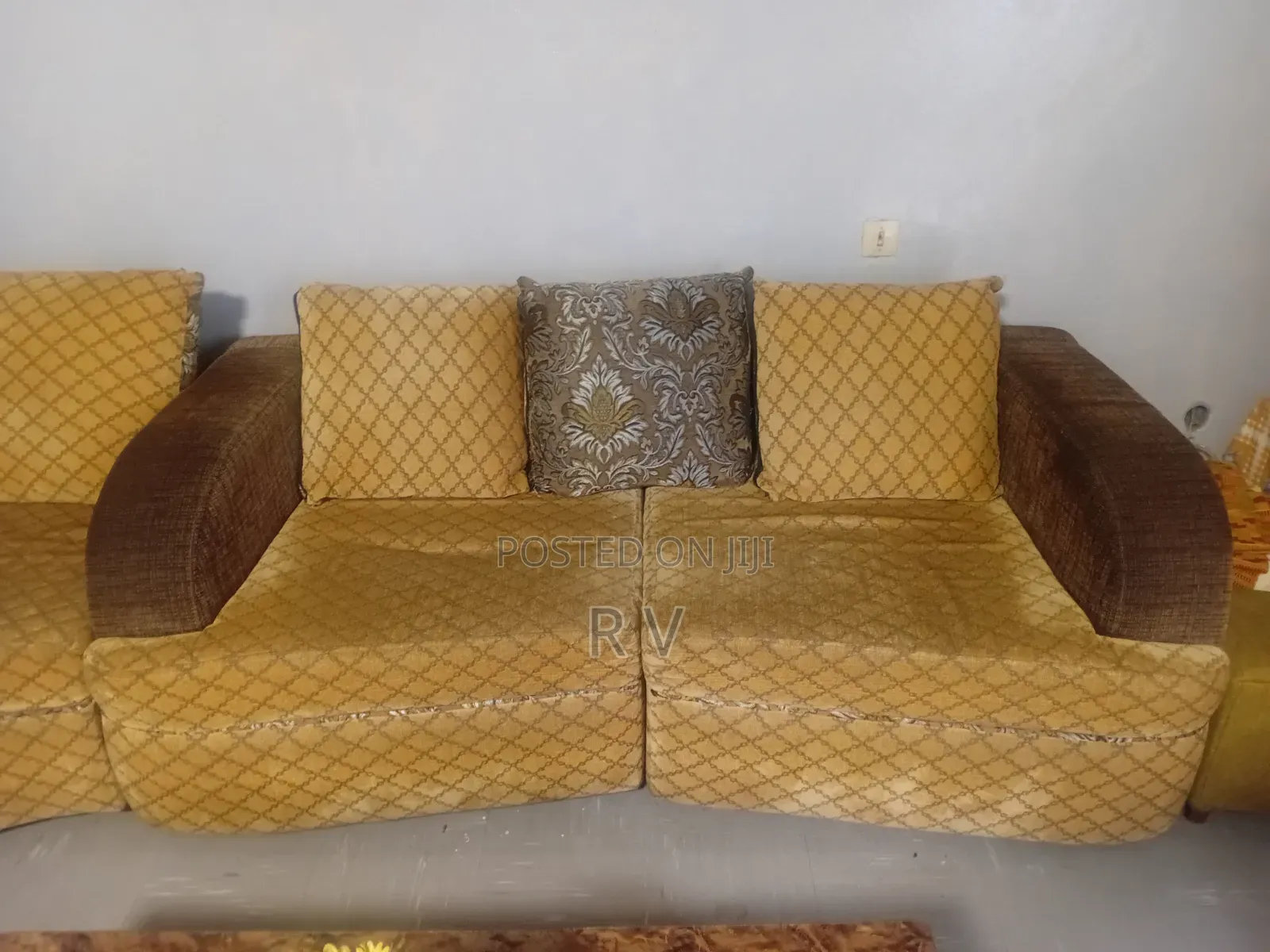 Solina Sofa