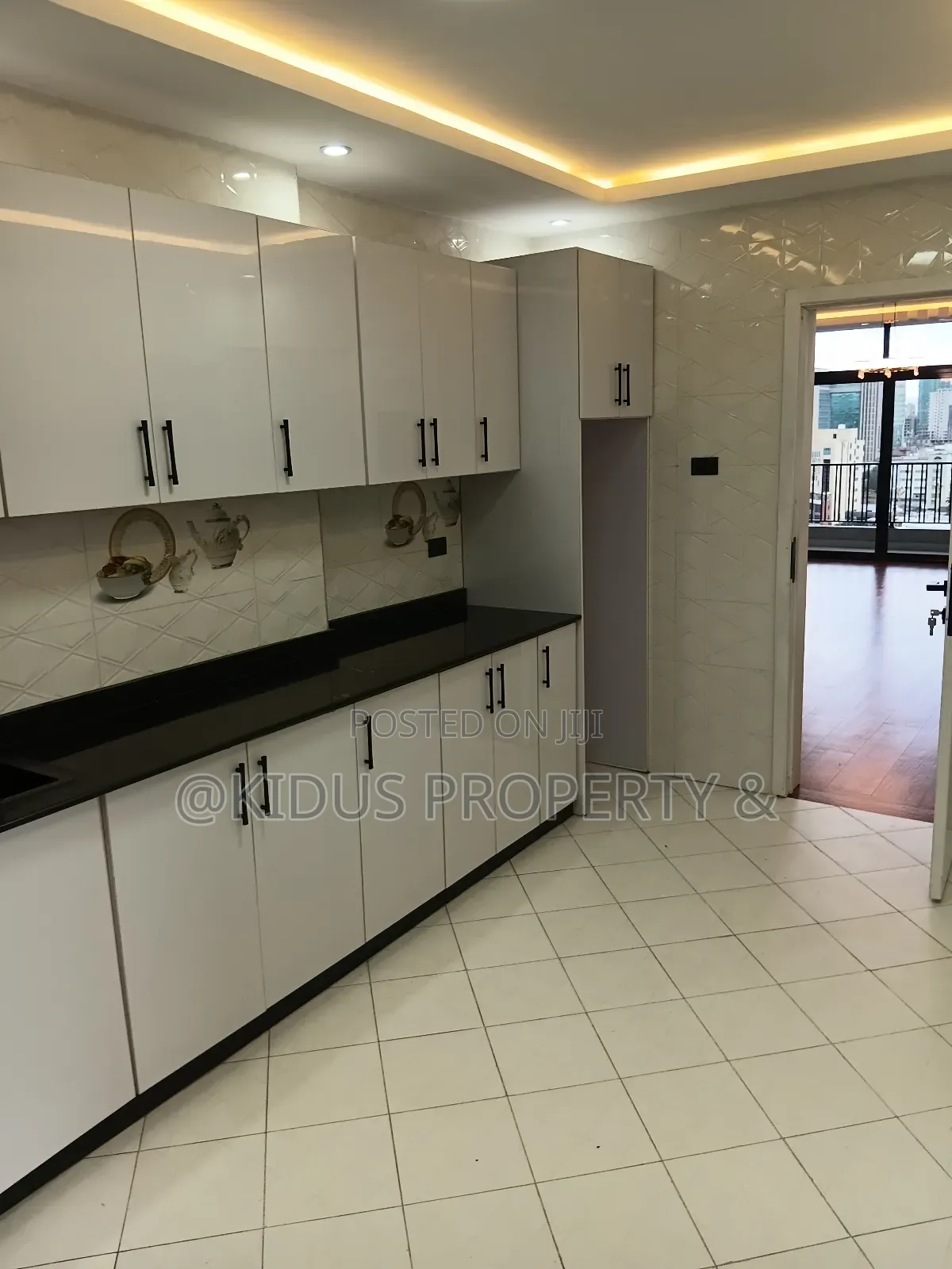 3bdrm Apartment in Africa Union (Au), Nifas Silk-Lafto for rent
