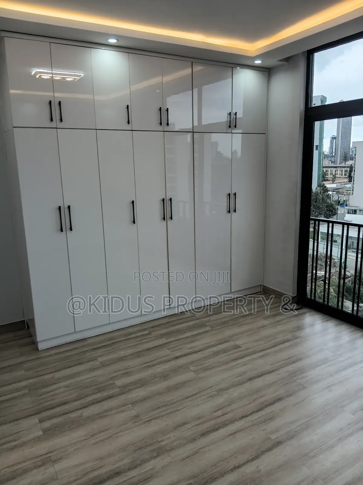 3bdrm Apartment in Africa Union (Au), Nifas Silk-Lafto for rent