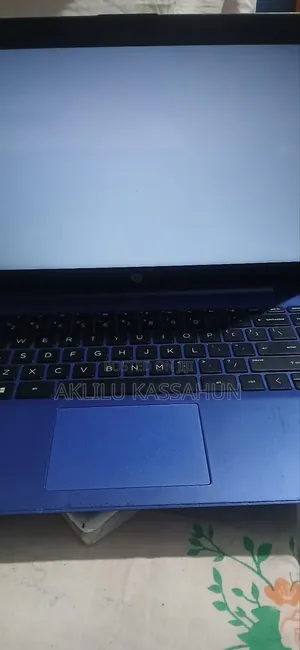 Laptop HP Envy X360 4GB Qualcomm Snapdragon X Plus eMMC 32GB