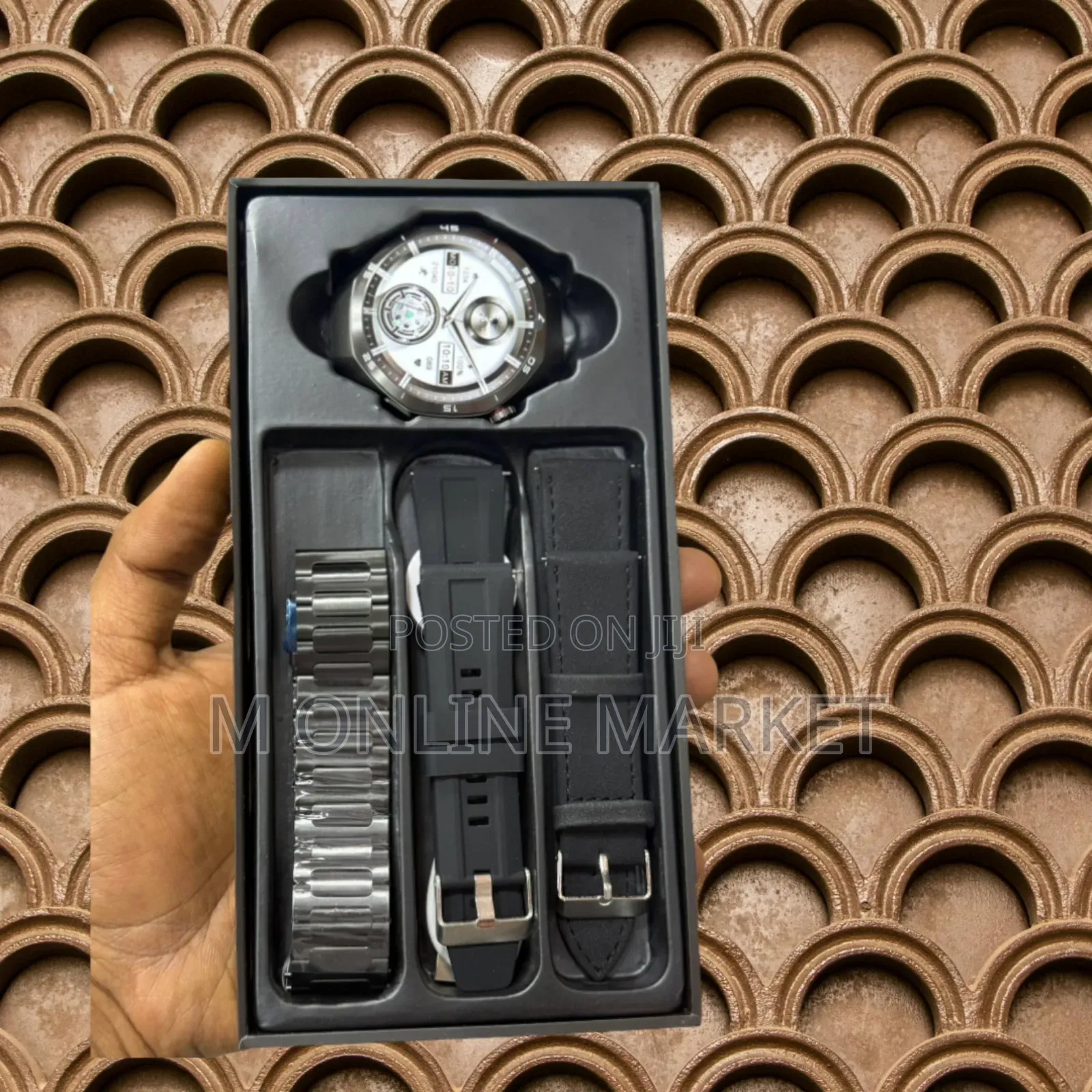 Three Straps, Infinite Styles: The Yt-13 Way