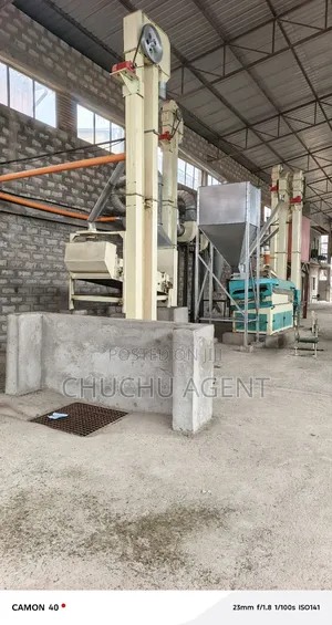 Warehouse Rent With Machines