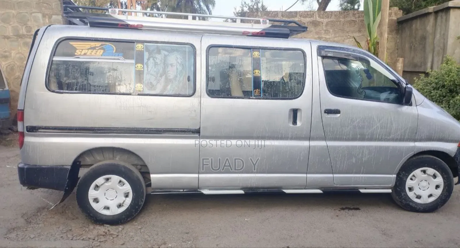 Toyota HiAce 2001 Silver