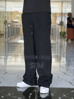 Baggy Pants