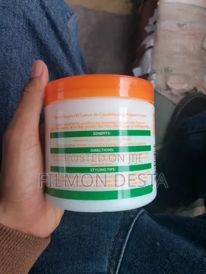 Cantu Argan Oil Leave-in Conditioning Repair Cream.