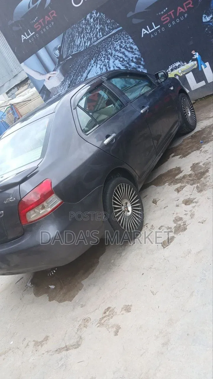 Toyota Yaris 2010 Black